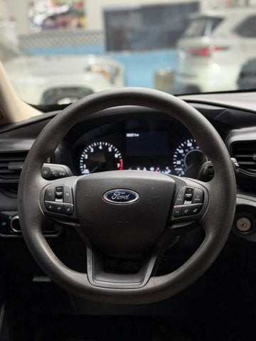 2023 Ford Explorer Base