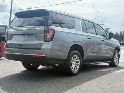 2023 Chevrolet Suburban LT