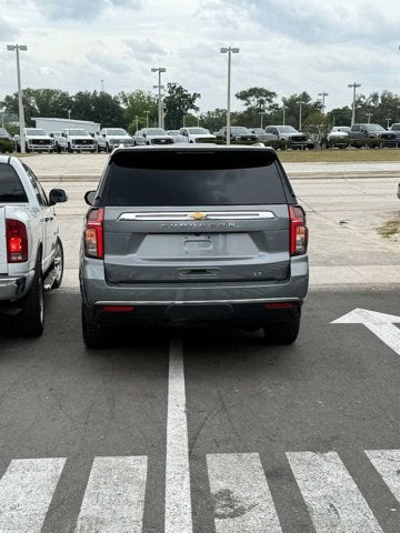 2022 Chevrolet Suburban LT