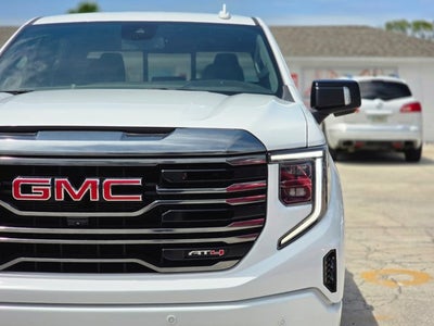 2024 GMC Sierra 1500 AT4