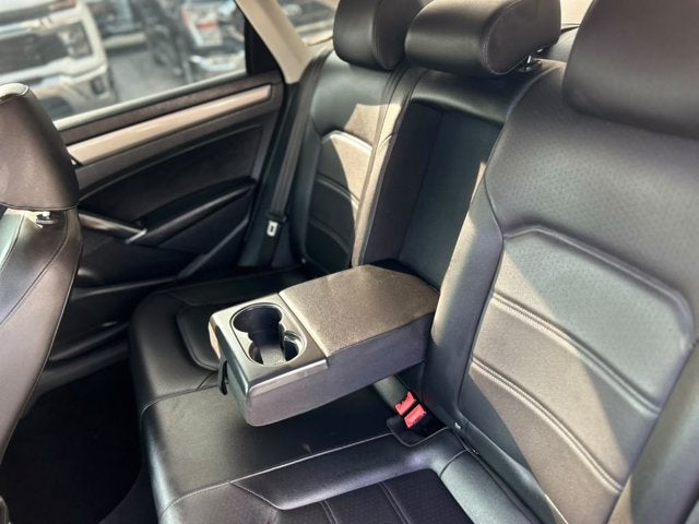 2022 Volkswagen Passat 2.0T SE
