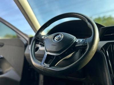 2022 Volkswagen Passat 2.0T SE
