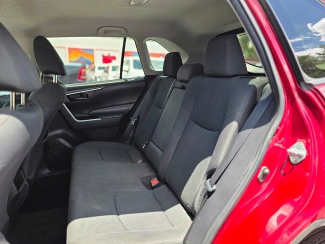 2021 Toyota RAV4 LE