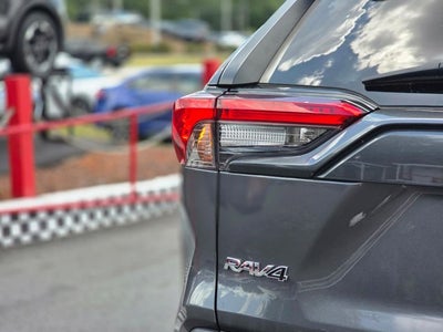 2022 Toyota RAV4 LE