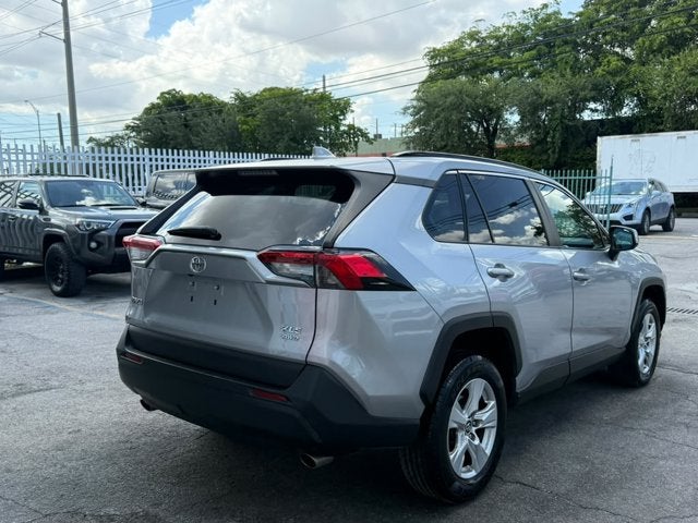 2020 Toyota RAV4 XLE