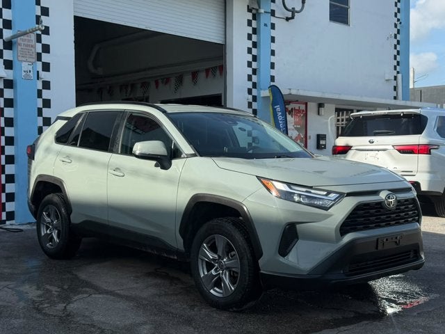 2023 Toyota RAV4 XLE