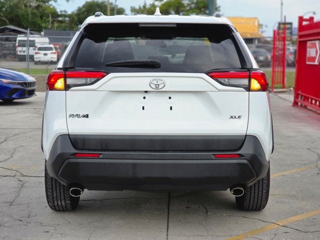 2022 Toyota RAV4 XLE