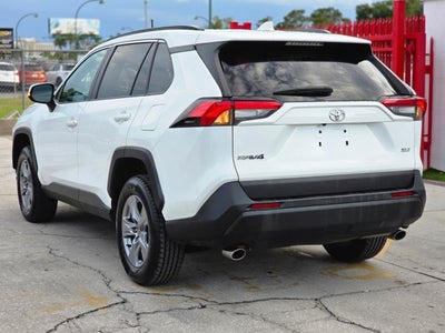 2020 Toyota RAV4 XLE