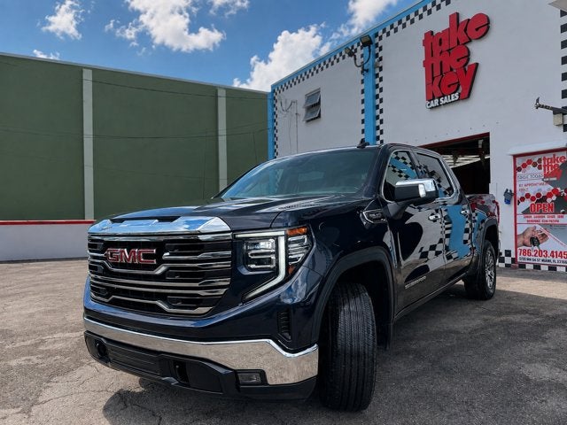 2025 GMC Sierra 1500 SLT