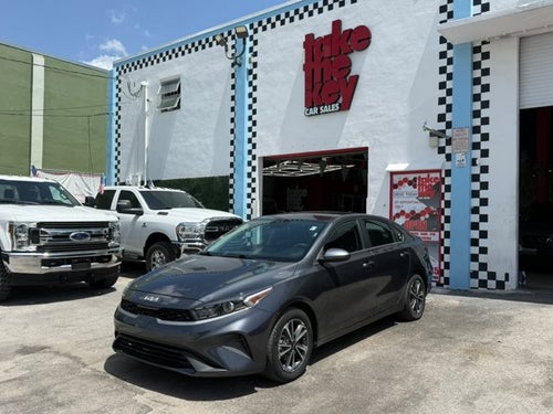 2023 Kia Forte LXS