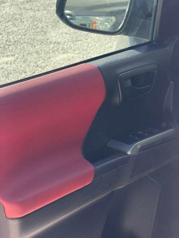 2022 Toyota Tacoma 2WD SR