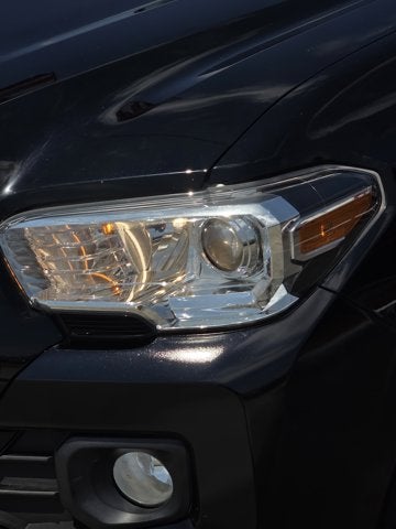 2022 Toyota Tacoma 2WD SR5