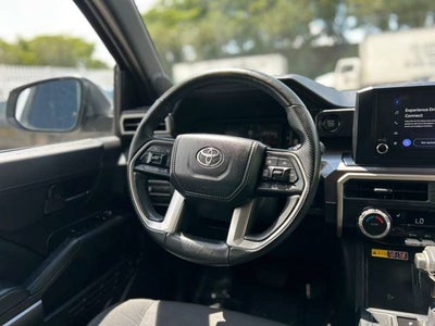 2025 Toyota Tacoma 4WD SR5