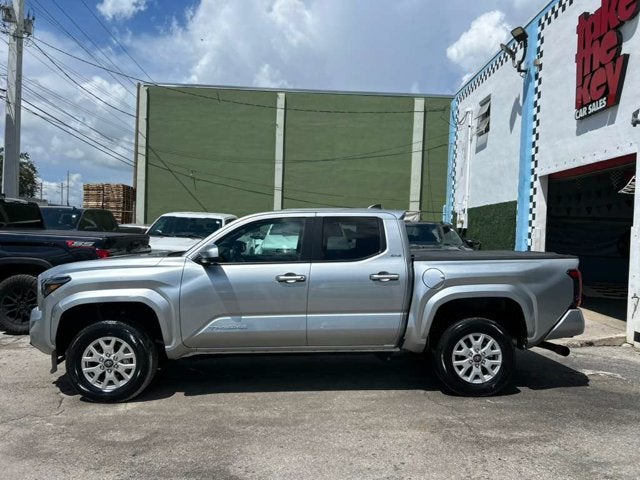 2025 Toyota Tacoma 4WD SR5
