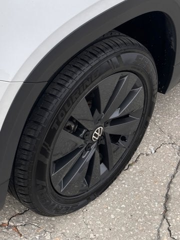 2024 Volkswagen Taos S