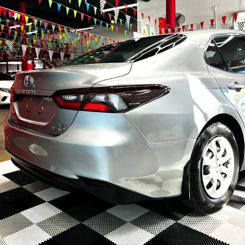 2023 Toyota Camry Hybrid LE