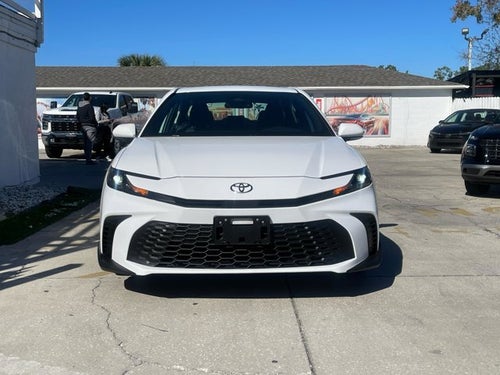 2025 Toyota Camry SE