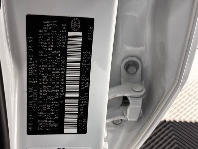 2025 Toyota Camry SE