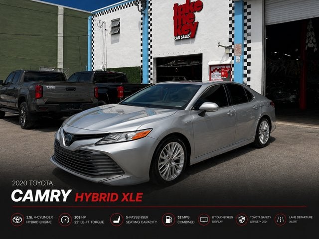 2020 Toyota Camry Hybrid XLE