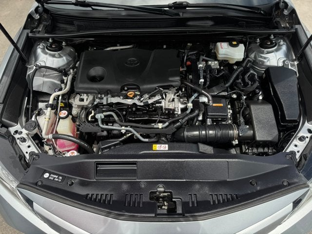 2020 Toyota Camry Hybrid XLE