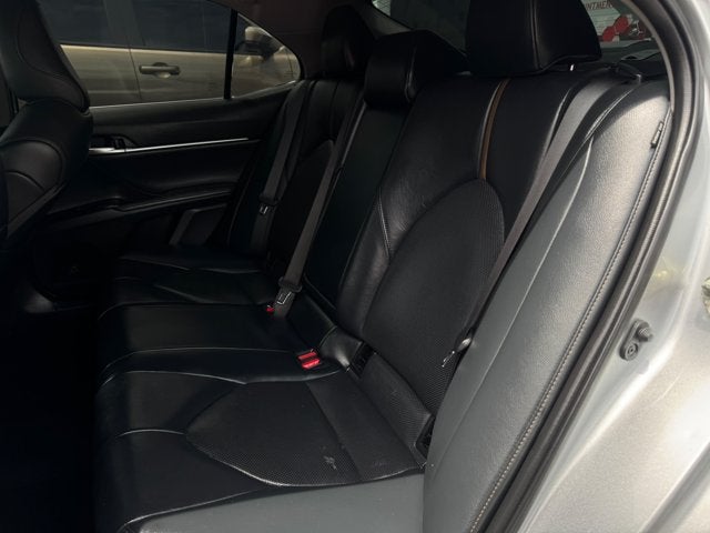 2020 Toyota Camry Hybrid XLE