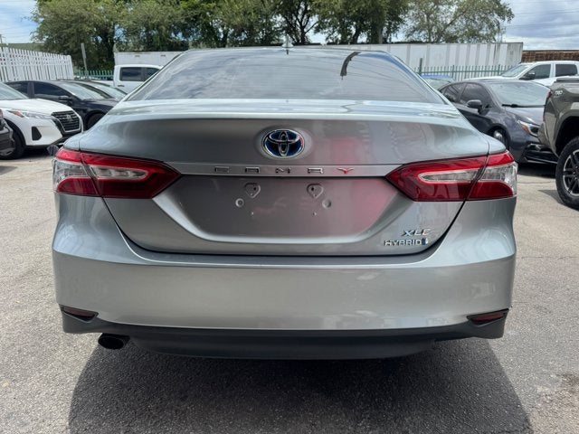 2020 Toyota Camry Hybrid XLE