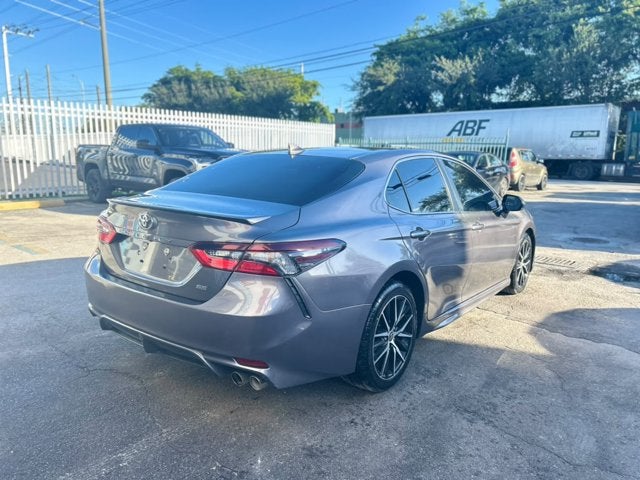 2021 Toyota Camry SE