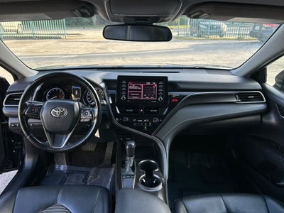 2022 Toyota Camry SE