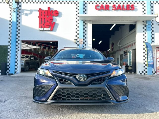 2022 Toyota Camry SE