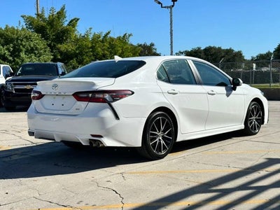 2023 Toyota Camry Hybrid SE Nightshade