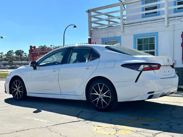 2023 Toyota Camry Hybrid SE Nightshade