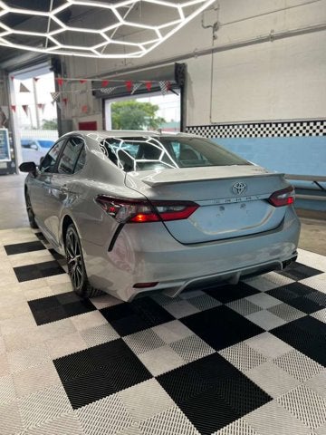 2023 Toyota Camry Hybrid SE Nightshade