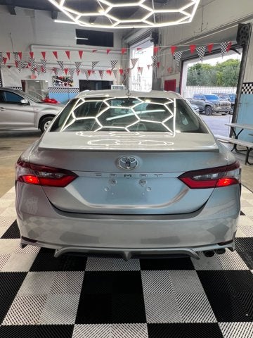 2023 Toyota Camry Hybrid SE Nightshade