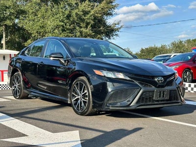 2023 Toyota Camry Hybrid SE Nightshade