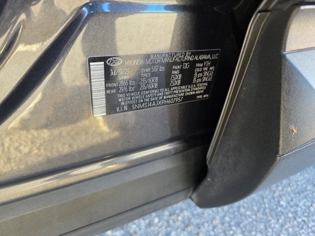 2023 Hyundai Santa Fe SE