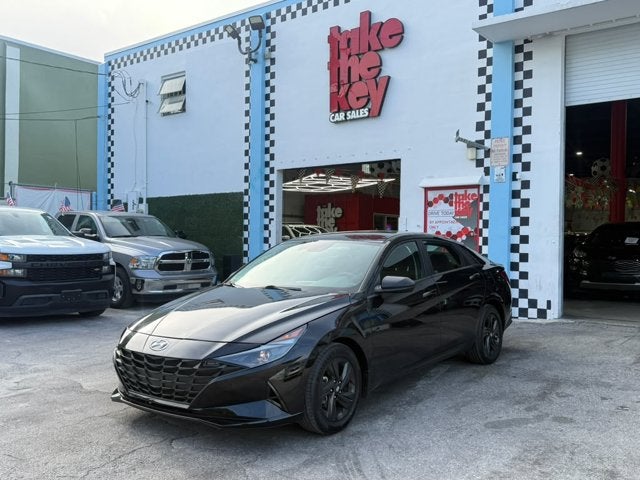 2022 Hyundai Elantra SEL