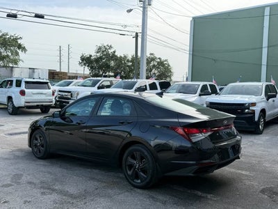2022 Hyundai Elantra SEL