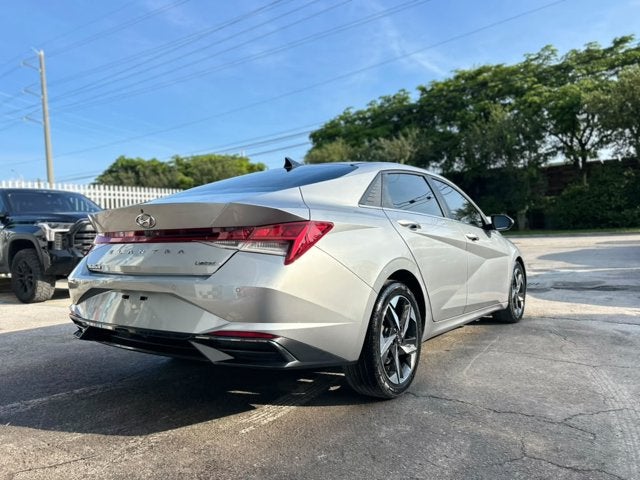 2022 Hyundai Elantra Limited