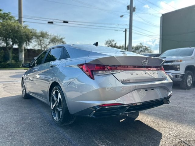 2022 Hyundai Elantra Limited
