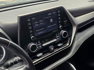 2022 Toyota Highlander LE