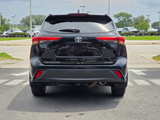 2022 Toyota Highlander LE