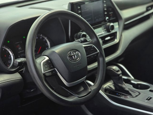 2022 Toyota Highlander L