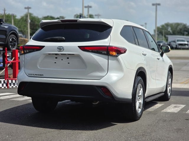 2022 Toyota Highlander L