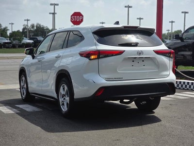 2022 Toyota Highlander L