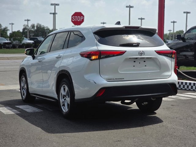 2022 Toyota Highlander L