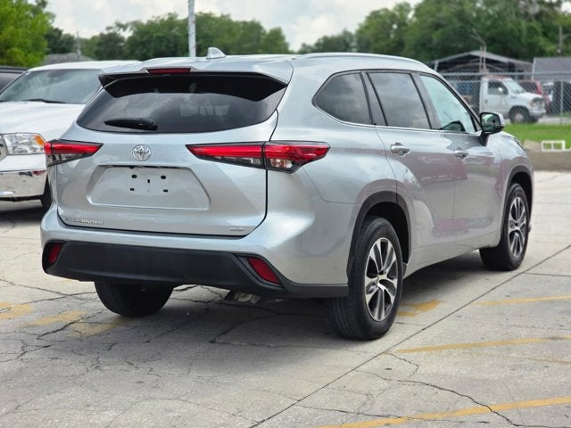 2022 Toyota Highlander XLE
