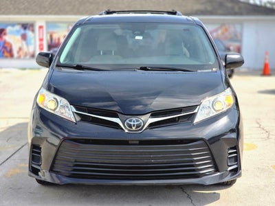 2020 Toyota Sienna LE