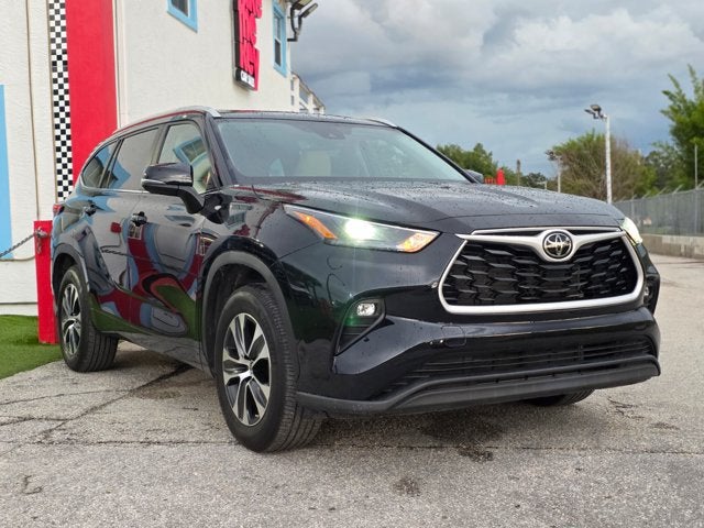 2023 Toyota Highlander XLE