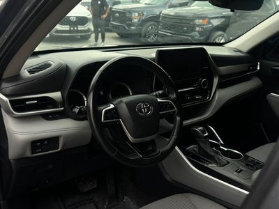 2023 Toyota Highlander LE