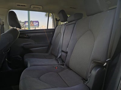 2023 Toyota Highlander LE